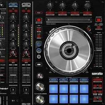 Поступление новейшего суперпрофессионального DJ-контроллера DDJ-SX от компании Pioneer.